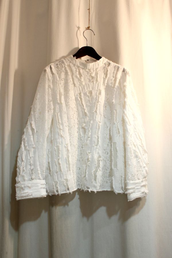 AKIRANAKA アキラナカ 17SS Sija カットジャガード&レースブラウス